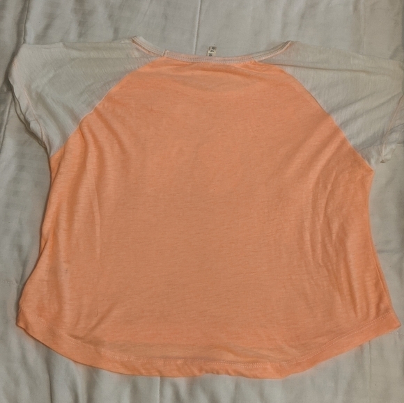COCOA Beach cropped tee size Medium - Picture 4 of 8